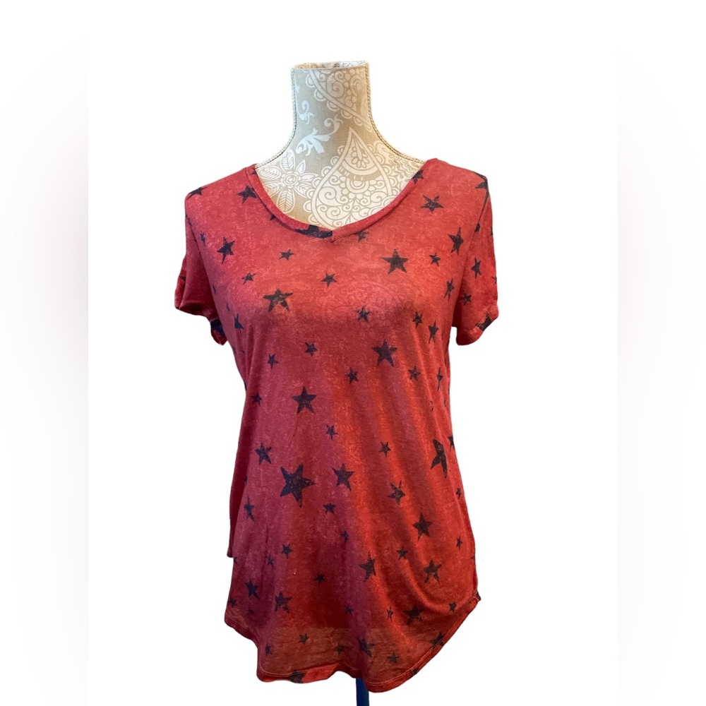 Style & Co Women’s Size Medium Red/Navy Star Top